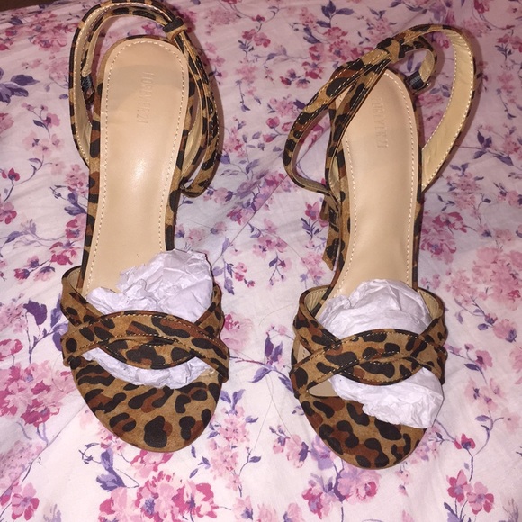 Cheetah Print Heels - Picture 2 of 5